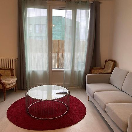 Appartement De 3 Chambres Ris-Orangis Exteriör bild