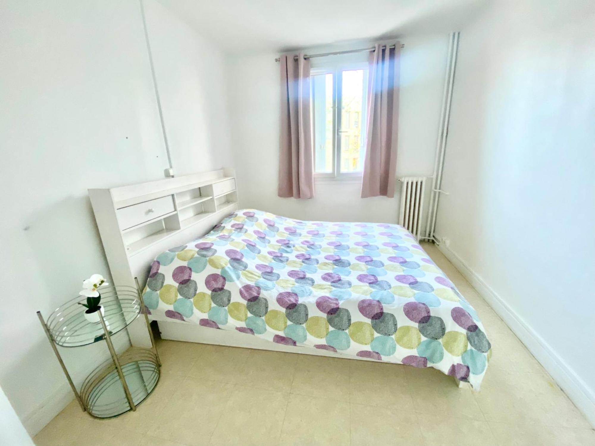 Appartement De 3 Chambres Ris-Orangis Exteriör bild