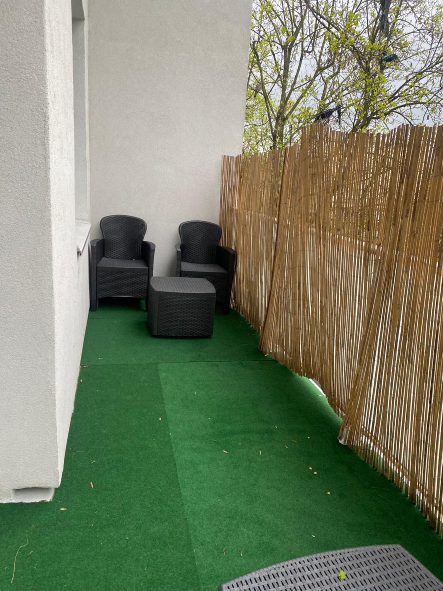 Appartement De 3 Chambres Ris-Orangis Exteriör bild